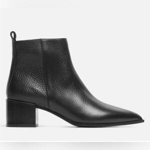 Everlane The Boss Boot Black Pebbled Leather Pointed Toe Block Heel Size 8.5